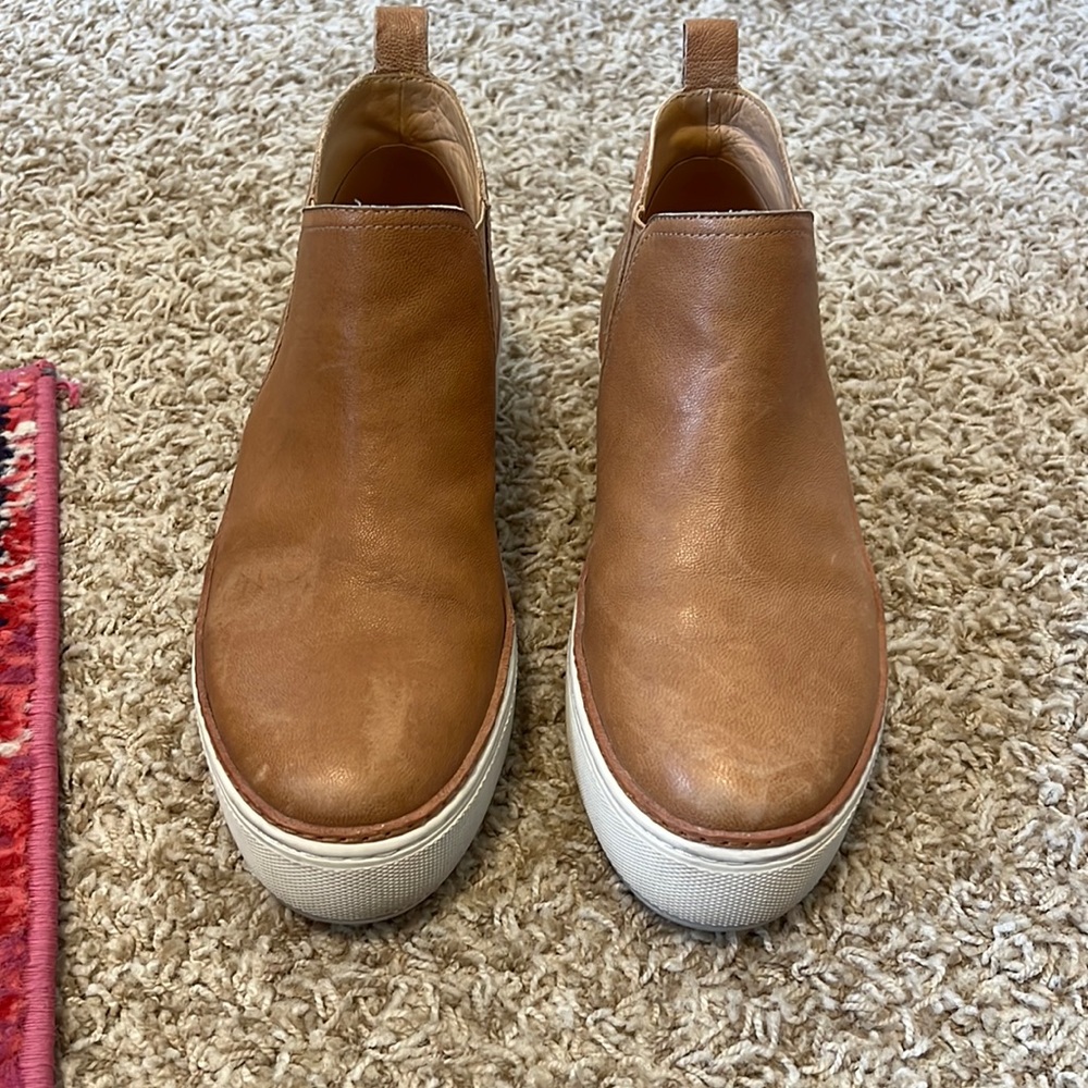 J Slides Sneakers